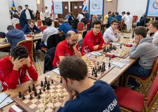 9’uncu Geleneksel İsmet Atlı Karakucak Güreşleri başladı