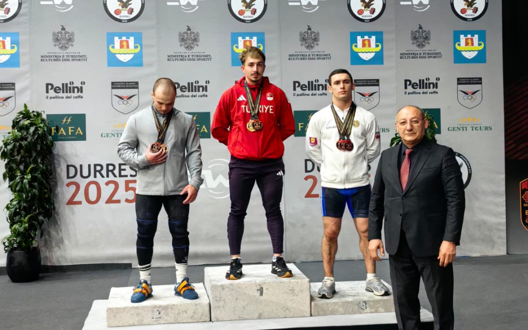 YUSUF FEHMİ GENÇ 2 ALTIN BİR GÜMÜŞ KAZANDI