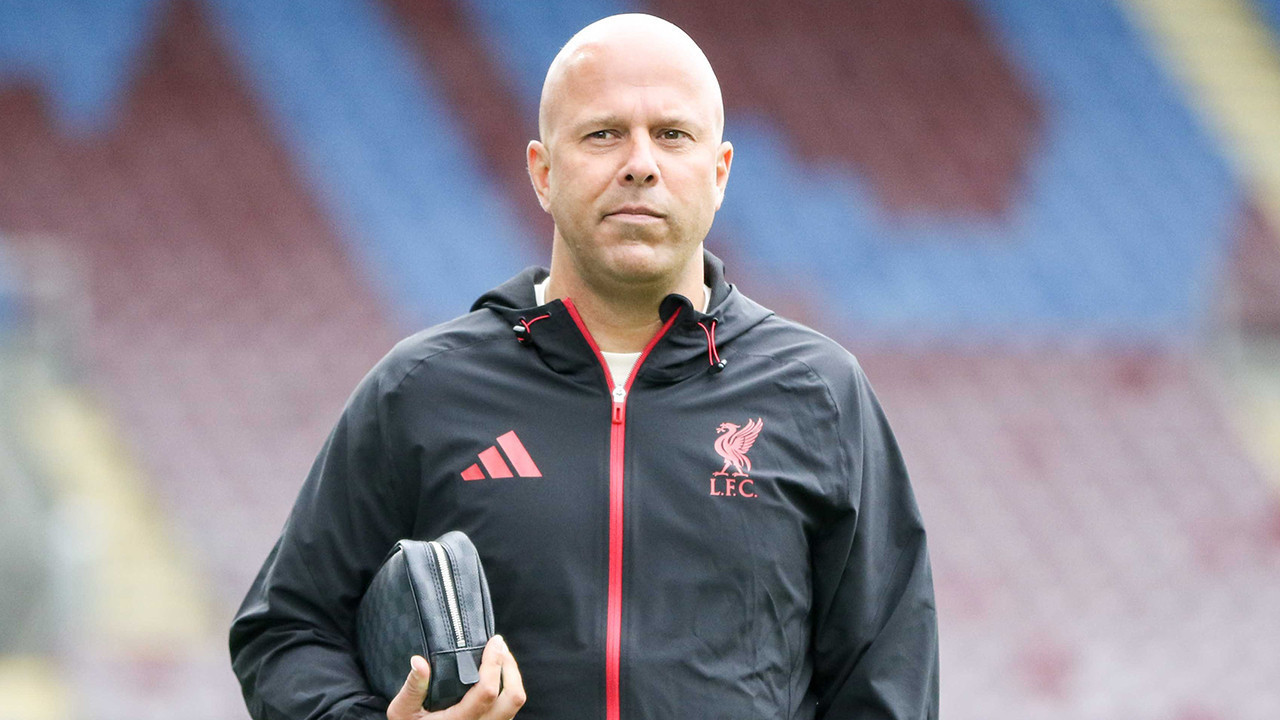 Galatasaray, Arne Slot’un aklından çıkmıyor: “VAR iptal etmeliydi” Galatasaray, Arne Slot’un aklından çıkmıyor: “VAR iptal etmeliydi”