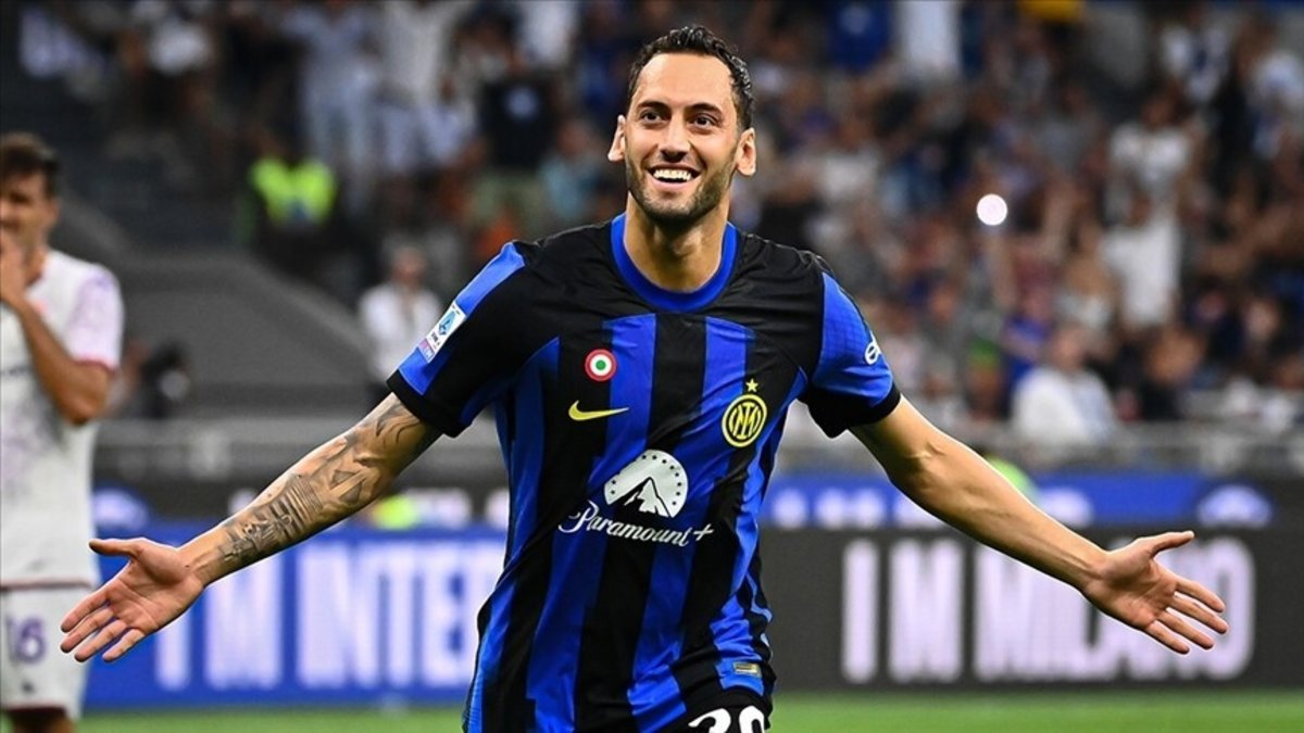 İtalya’da Hakan Çalhanoğlu rüzgarı! Ayın oyuncusu ödülüne aday gösterildi