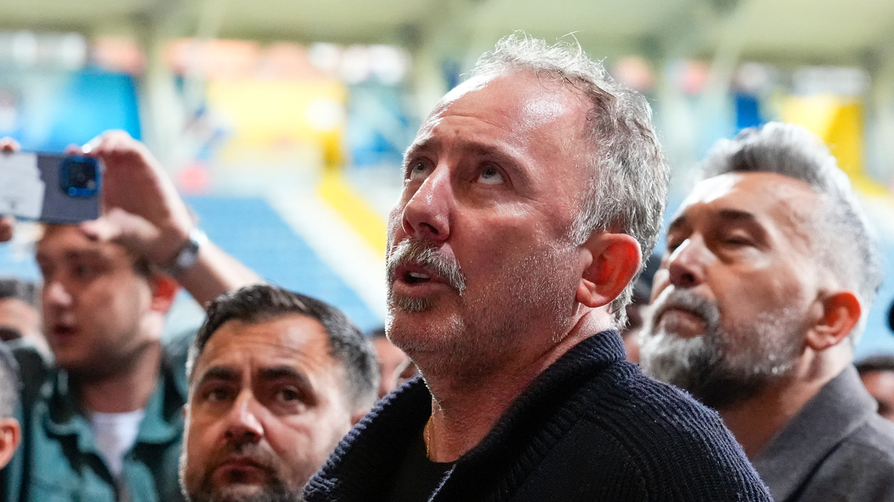 Nihat Kahveci: Beşiktaş derbiyi içeride kazanmalı Nihat Kahveci: Beşiktaş derbiyi içeride kazanmalı