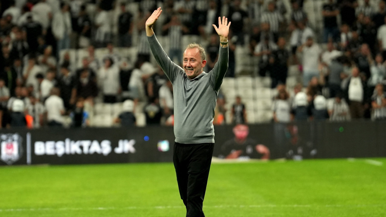 Sergen Yalçın’dan Demir Ege ve Kartal Kayra’ya “Hazır olun” talimatı! Sergen Yalçın’dan Demir Ege ve Kartal Kayra’ya “Hazır olun” talimatı!