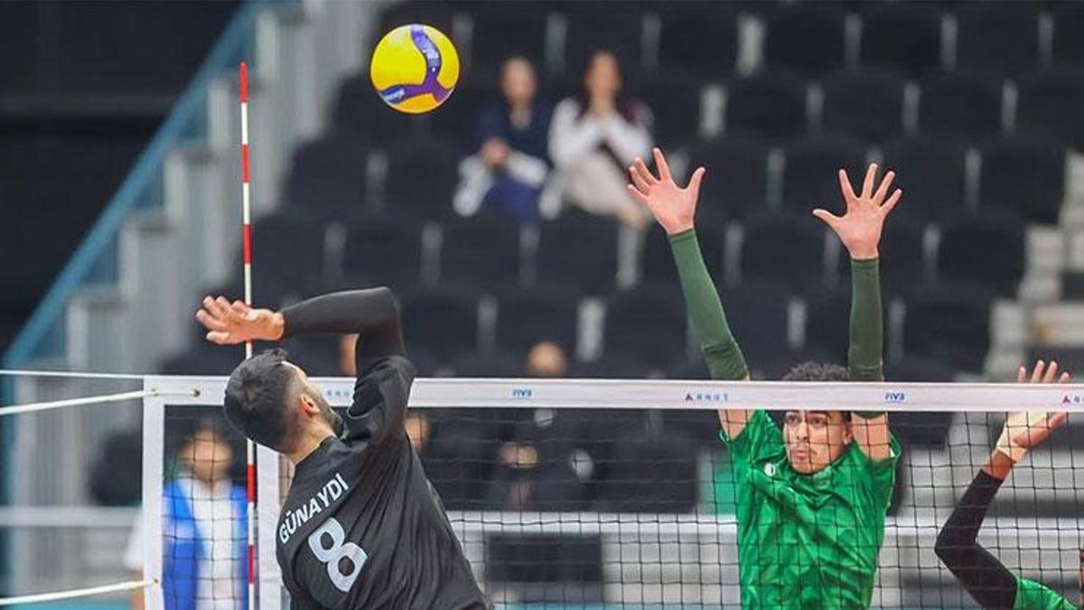 A Milli Erkek Voleybol Takımı finale yükseldi