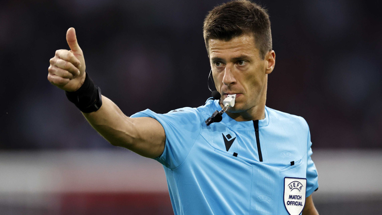 Ajax-Galatasaray maçını yönetecek hakem açıklandı! Ajax-Galatasaray maçını yönetecek hakem açıklandı!