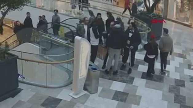 Senegalli Futbolcu Papy Djilobodji AVM’de Tehdit Altında Senegalli Futbolcu Papy Djilobodji AVM’de Tehdit Altında