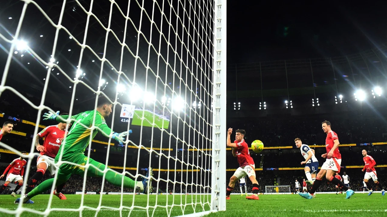 Beşiktaş, Kaleye Altay Bayındır’ı Transfer Etmeyi Planlıyor