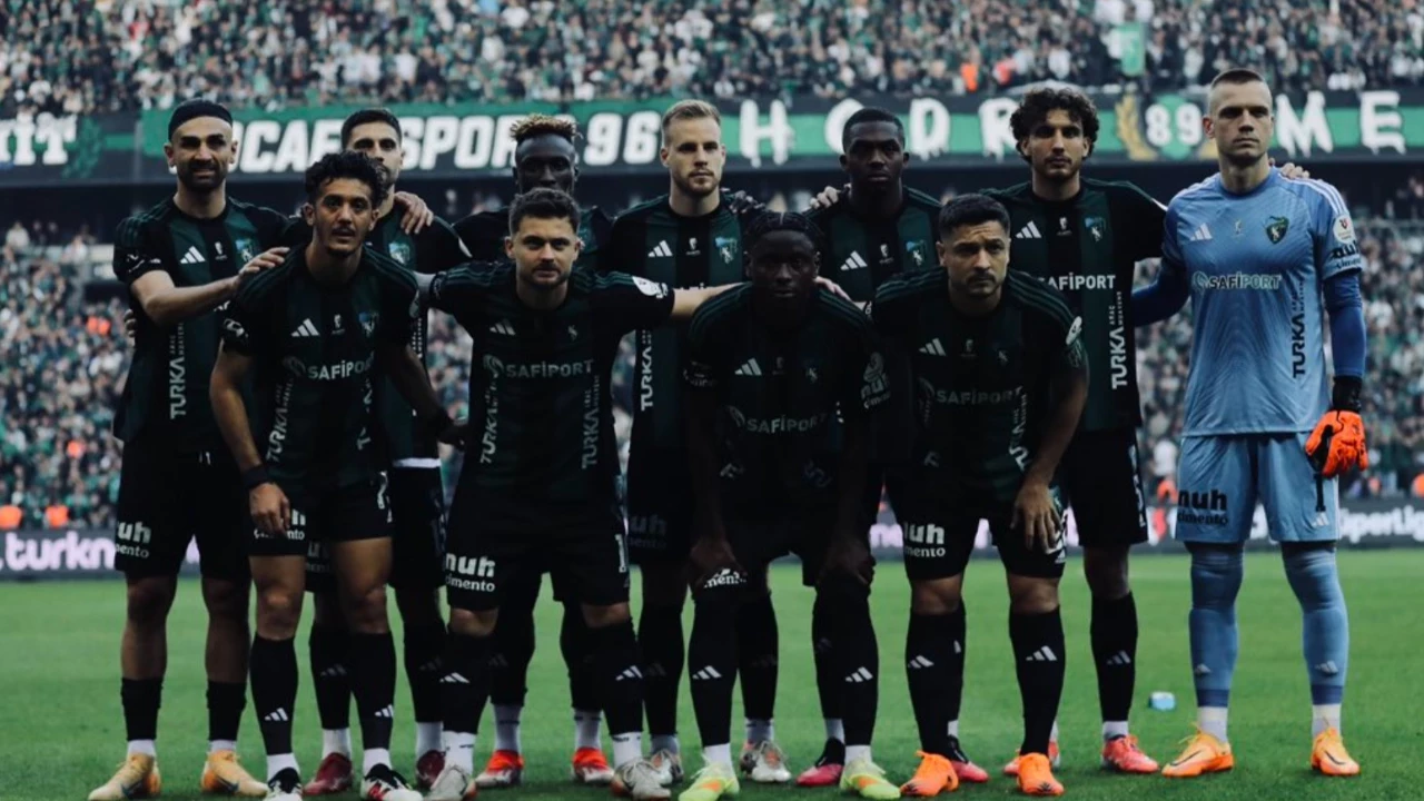Kocaelispor’dan Sponsor Desteği Üzerine Açıklama Kocaelispor’dan Sponsor Desteği Üzerine Açıklama