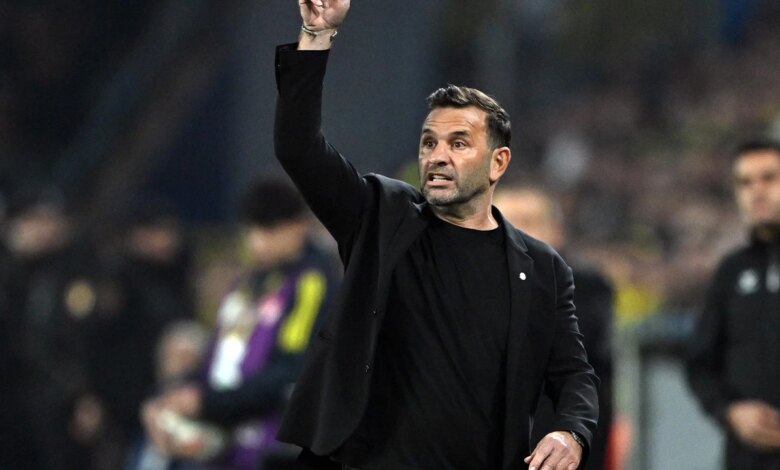 Galatasaray, Fenerbahçe ile 1-1 Beraberlik Aldı Galatasaray, Fenerbahçe ile 1-1 Beraberlik Aldı